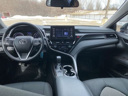 Used 2024 Toyota Camry LE image 13