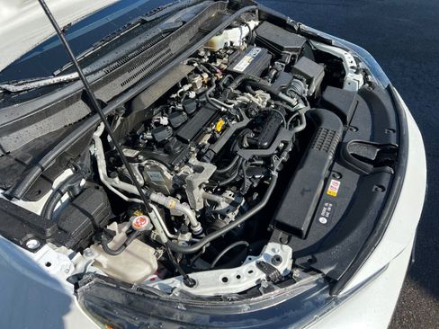 Used 2021 Toyota Corolla SE FWD image 32