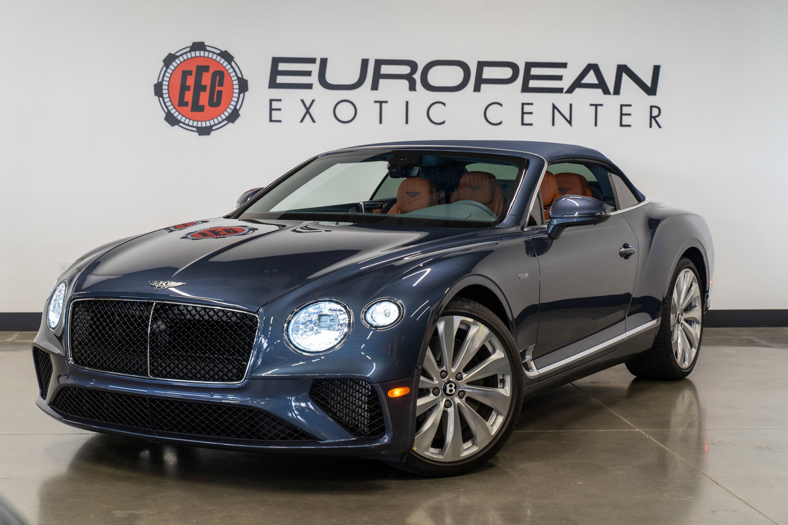 Used 2024 Bentley Continental GT V8 AWD/4WD image 19