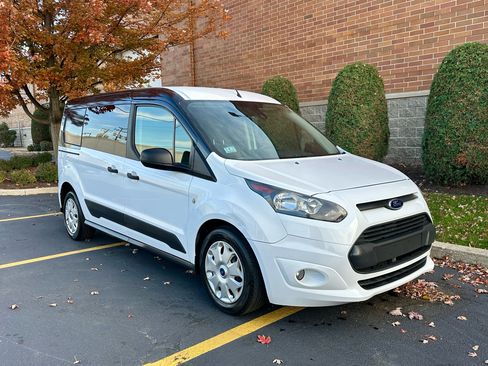 Used 2015 Ford Transit Connect XLT image 25