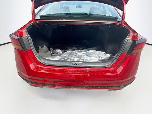 New 2025 Nissan Altima 2.5 SV w/ SV Special Edition Package image 9