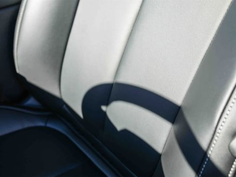 New 2025 Jeep Grand Cherokee Limited image 25