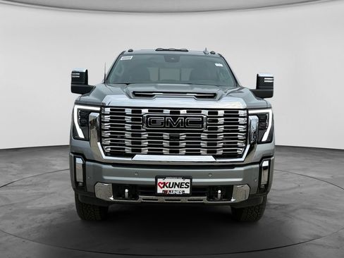 New 2026 GMC Sierra 2500 Denali w/ Denali Reserve Package AWD/4WD image 2