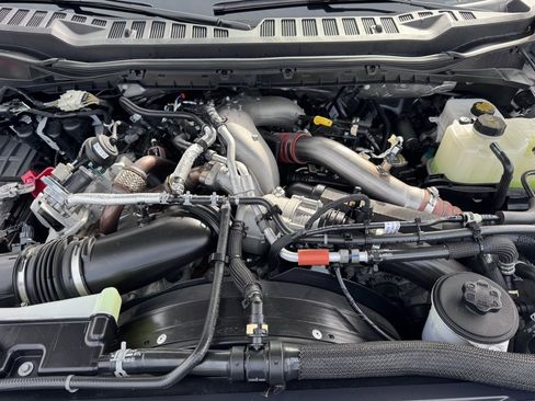 Used 2025 Ford F450 Lariat image 41