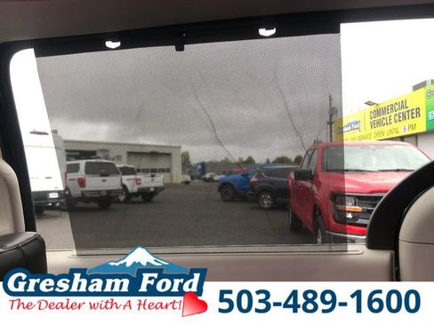 Used 2023 Chrysler Pacifica Touring-L FWD image 33