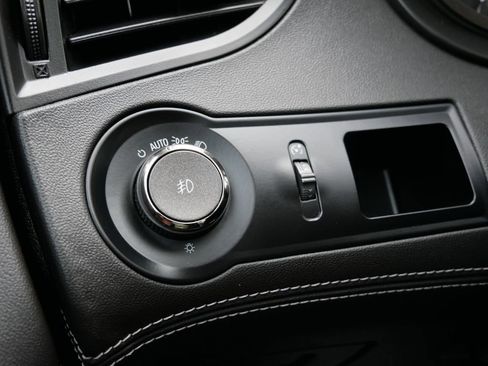 Used 2013 Buick LaCrosse Leather image 21