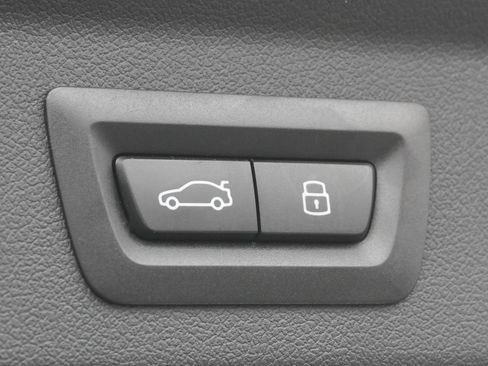 Certified 2025 BMW X2 xDrive28i image 37