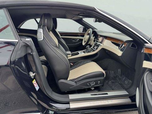 Used 2022 Bentley Continental GT AWD/4WD image 54