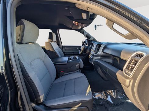 Used 2022 RAM 1500 Big Horn AWD/4WD image 11