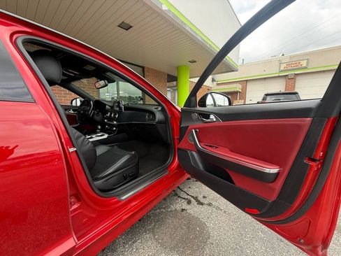 Used 2020 Kia Stinger GT1 AWD/4WD image 22