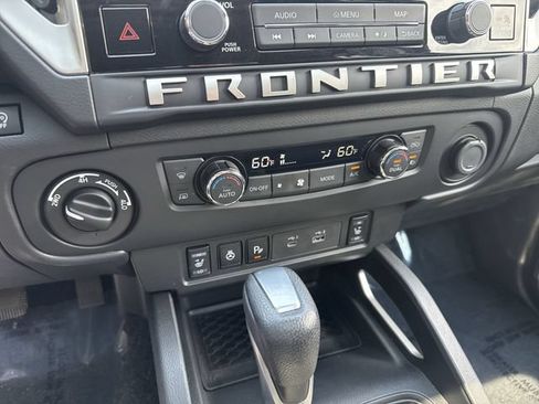 Used 2025 Nissan Frontier SL AWD/4WD image 24
