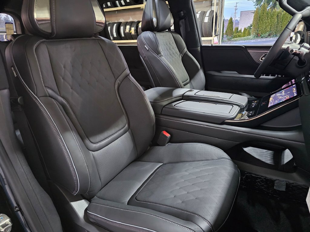 New 2026 INFINITI QX80 Autograph w/ Premium Cargo Package AWD/4WD image 34