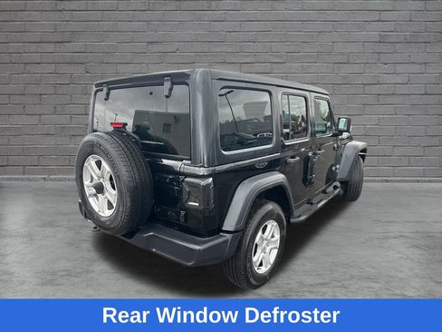 Used 2018 Jeep Wrangler Unlimited Sport S AWD/4WD image 9