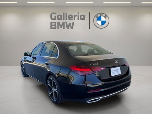Used 2025 Mercedes-Benz C 300 Sedan image 9