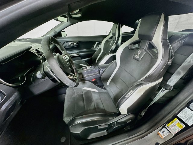 Used 2022 Ford Mustang Shelby GT500 w/ Technology Package RWD image 25