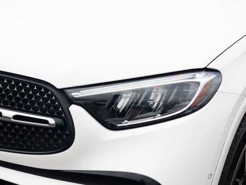 Certified 2025 Mercedes-Benz GLC 300 GLC 300 image 10