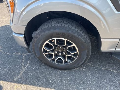 Used 2023 Ford F150 Lariat w/ Max Trailer Tow Package image 23