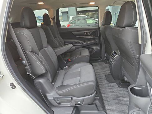 Certified 2024 Subaru Ascent Premium w/ Convenience Package image 17