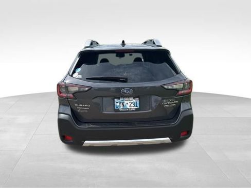 Used 2025 Subaru Outback Touring AWD/4WD image 4