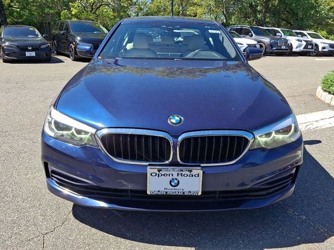 Used 2020 BMW 530i xDrive w/ Convenience Package AWD/4WD image 2