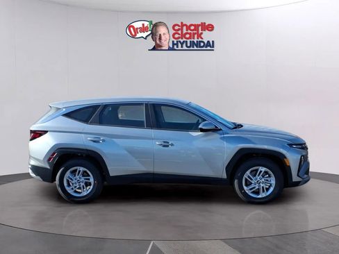 New 2026 Hyundai Tucson SE FWD image 6