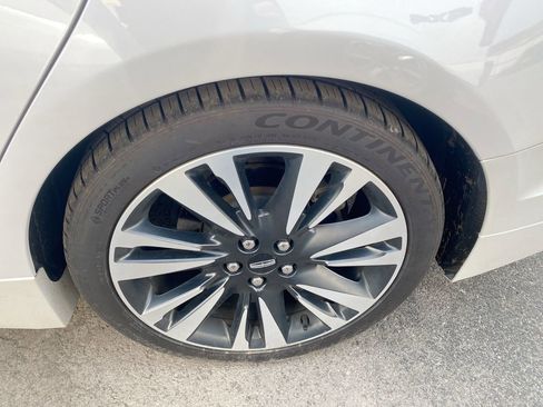 Used 2019 Lincoln MKZ Reserve AWD/4WD image 2