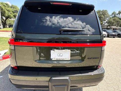 Used 2024 Lexus GX 550 w/ Accessory Package (Z1) AWD/4WD image 4