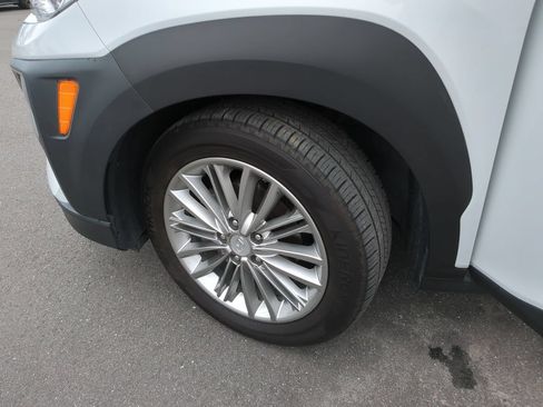Used 2021 Hyundai Kona SEL FWD image 39