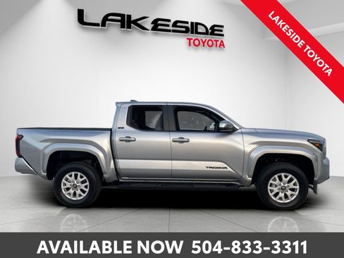 Certified 2026 Toyota Tacoma SR5 image 8