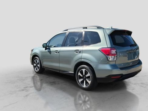 Used 2017 Subaru Forester 2.5i Limited AWD/4WD image 6
