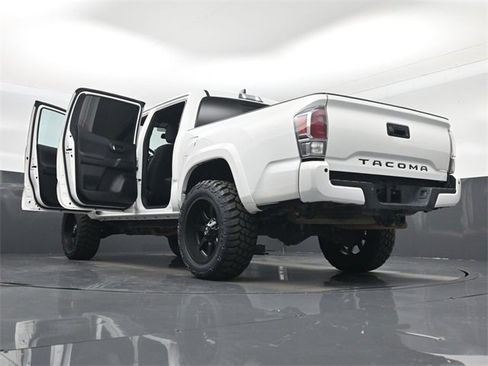 Used 2020 Toyota Tacoma TRD Off-Road image 55