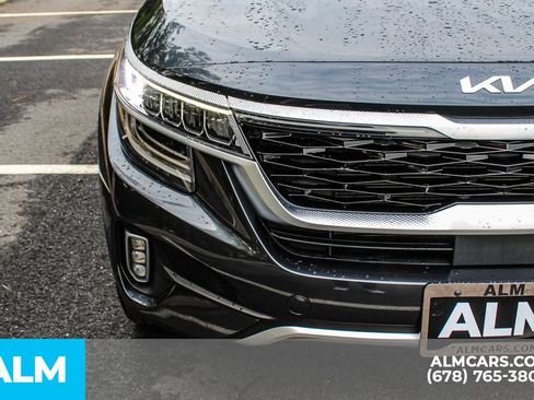 Used 2022 Kia Seltos SX w/ Sunroof Package AWD/4WD image 11