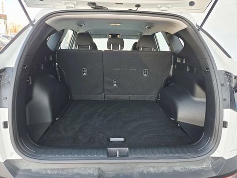 Used 2024 Hyundai Tucson SE image 10