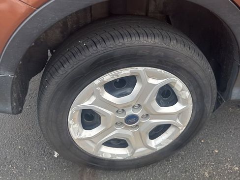 Used 2017 Ford Escape S image 10