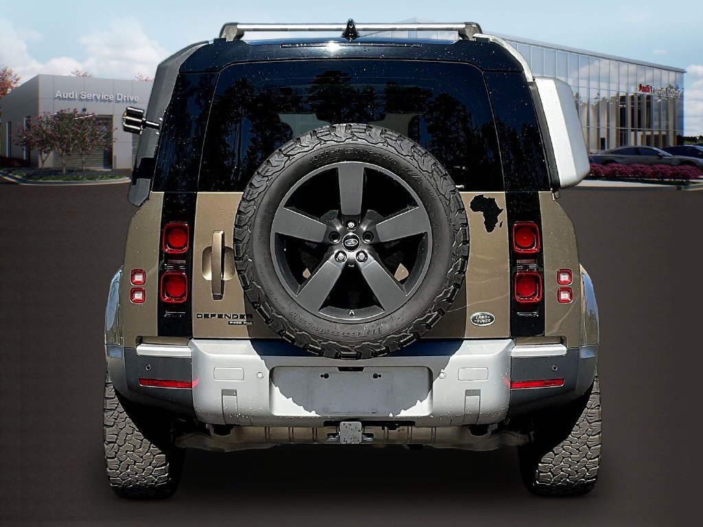 Used 2020 Land Rover Defender 110 HSE AWD/4WD image 6