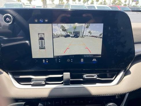 Used 2026 Chevrolet Equinox LT w/ Convenience Package II FWD image 15