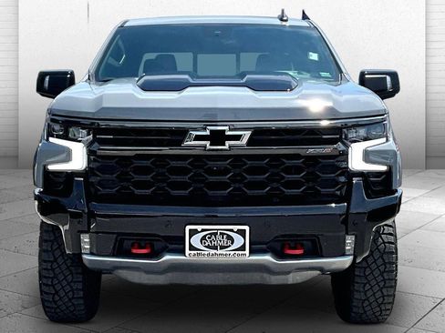 Used 2025 Chevrolet Silverado 1500 ZR2 w/ Technology Package AWD/4WD image 2