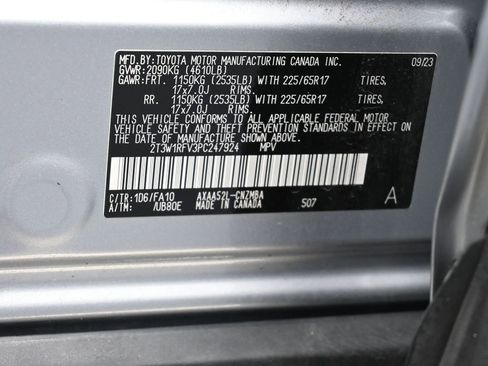 Used 2023 Toyota RAV4 XLE image 18