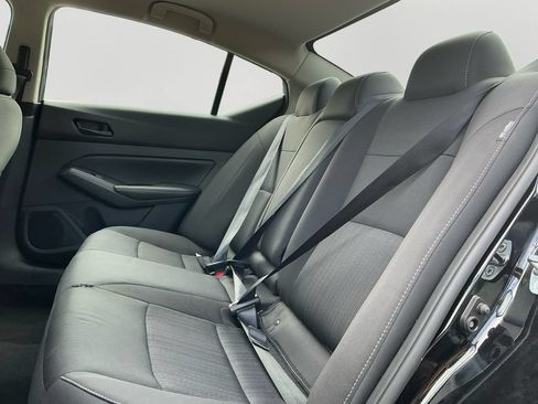 Used 2025 Nissan Altima 2.5 SV AWD/4WD image 15