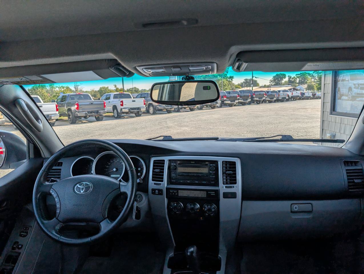 Used 2006 Toyota 4Runner SR5 RWD image 18