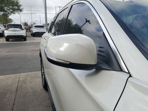 Used 2022 INFINITI QX50 Luxe image 3