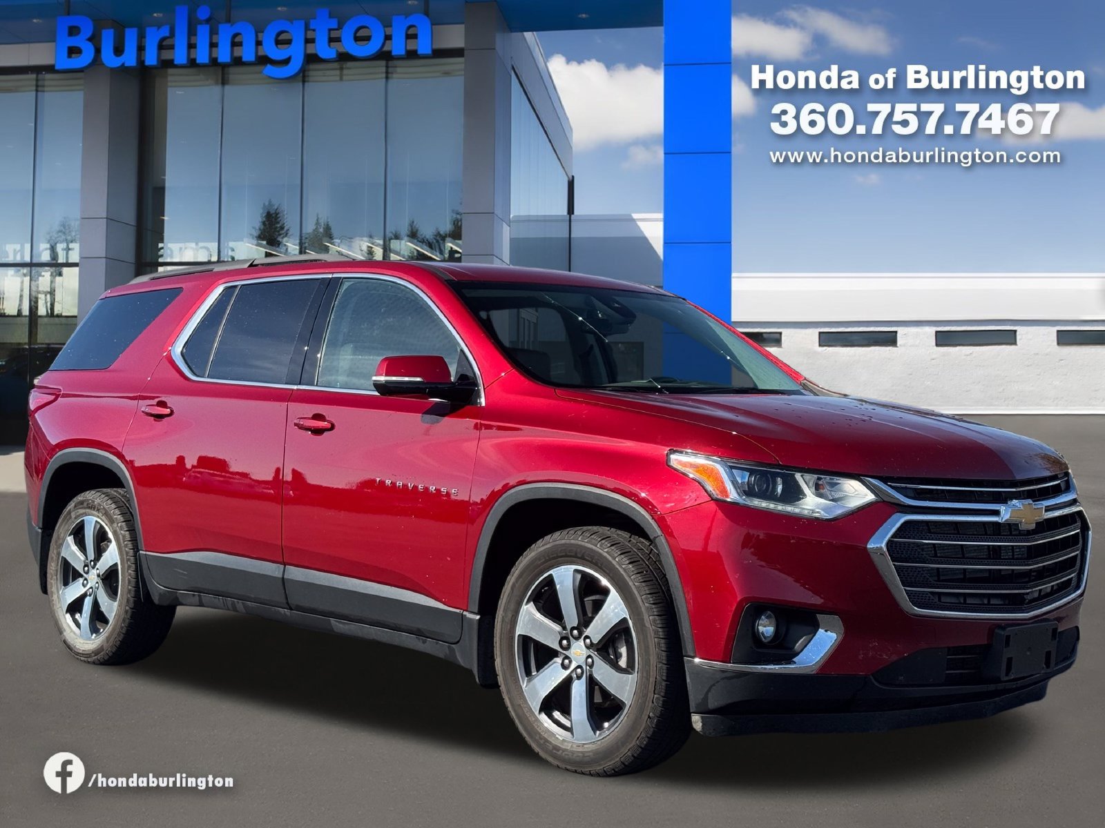 Used 2020 Chevrolet Traverse LT w/ LT Premium Package AWD/4WD image 8