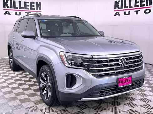 Used 2025 Volkswagen Atlas SE image 9