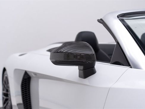 Used 2017 Audi R8 V10 AWD/4WD image 23