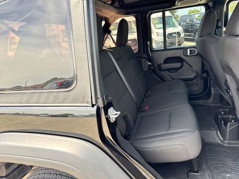 Used 2023 Jeep Wrangler Unlimited Sport AWD/4WD image 24