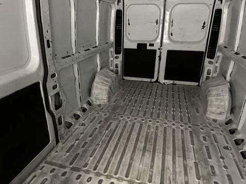 Used 2025 RAM ProMaster 2500 w/ Convenience Group FWD image 11