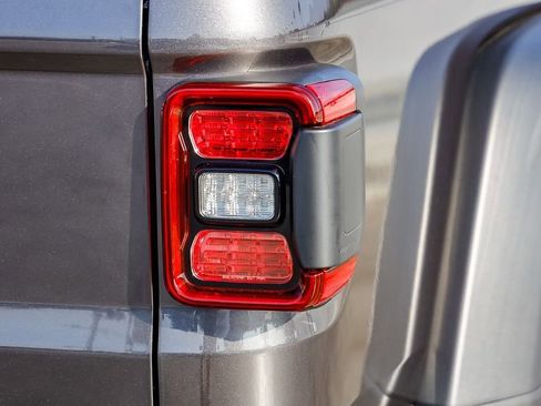 New 2025 Jeep Gladiator Rubicon w/ Safety Group image 10