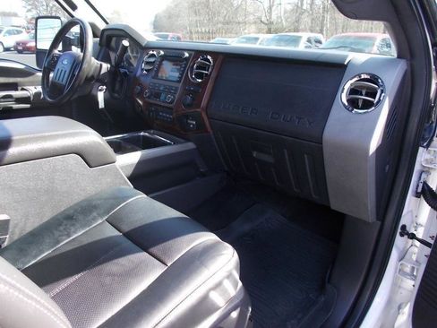 Used 2011 Ford F350 Lariat w/ Lariat Ultimate Pkg image 24