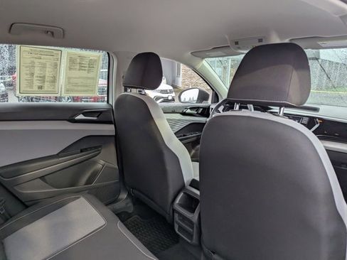 Used 2022 Volkswagen Taos S w/ IQ Drive S Package image 31