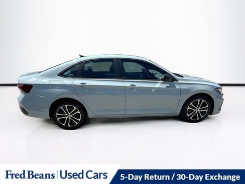 Used 2026 Volkswagen Jetta Sport FWD image 11